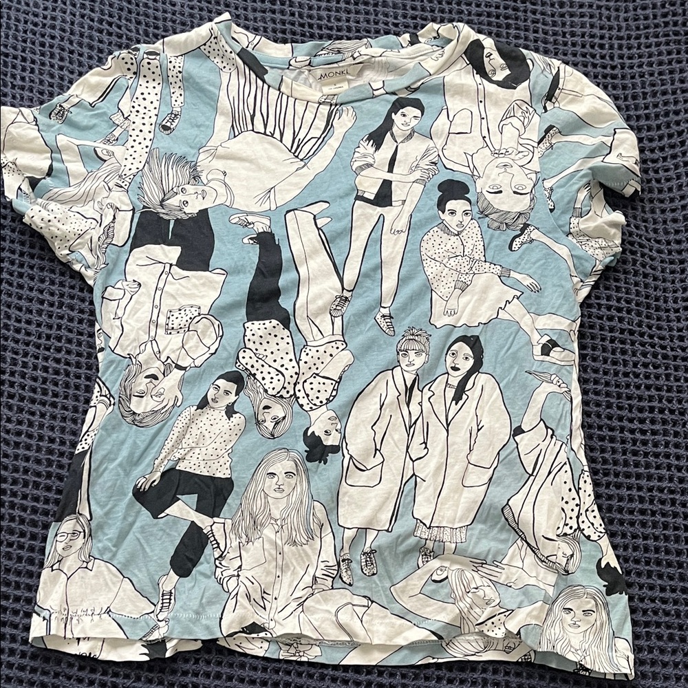 Monki Illustrated Blue and White Graphic Tee